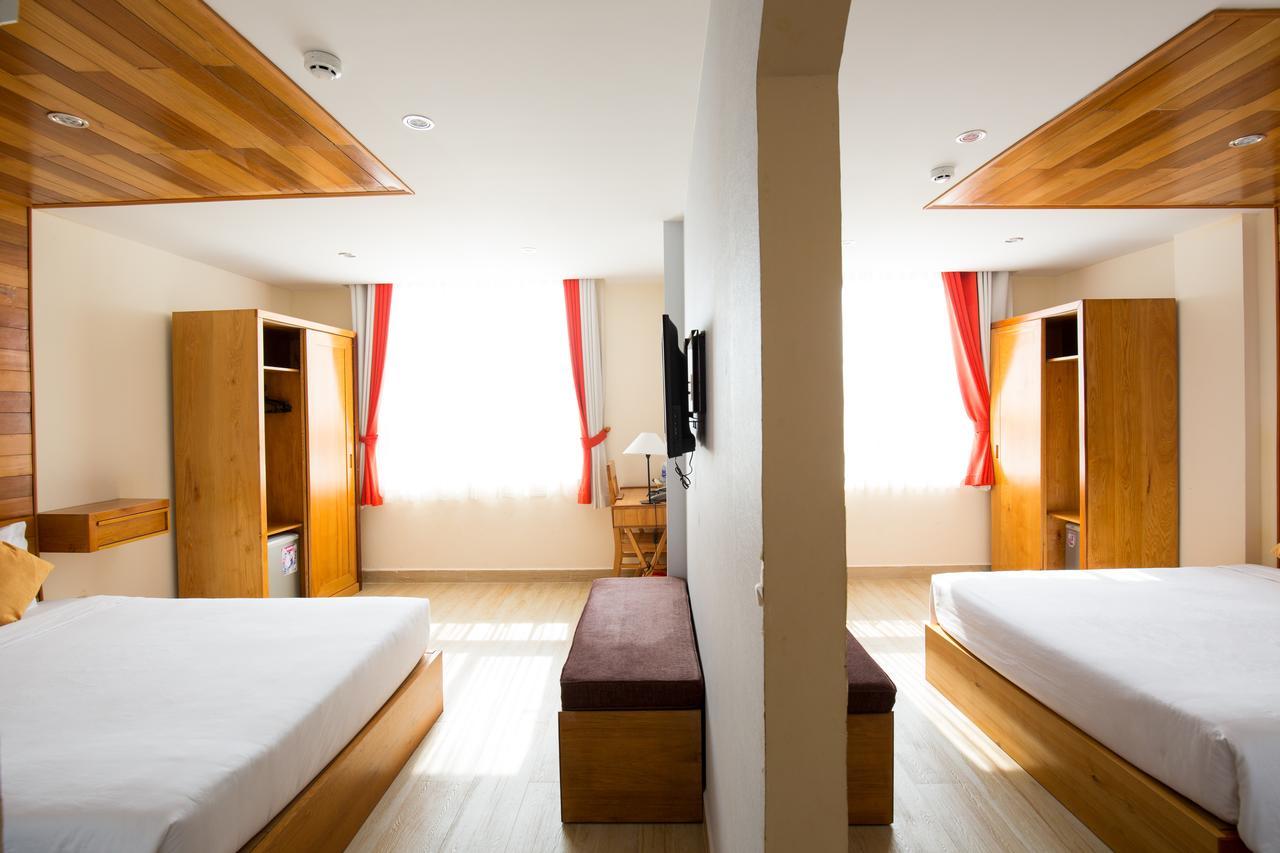 Gia Huy Hotel Дуонг-Донг Экстерьер фото